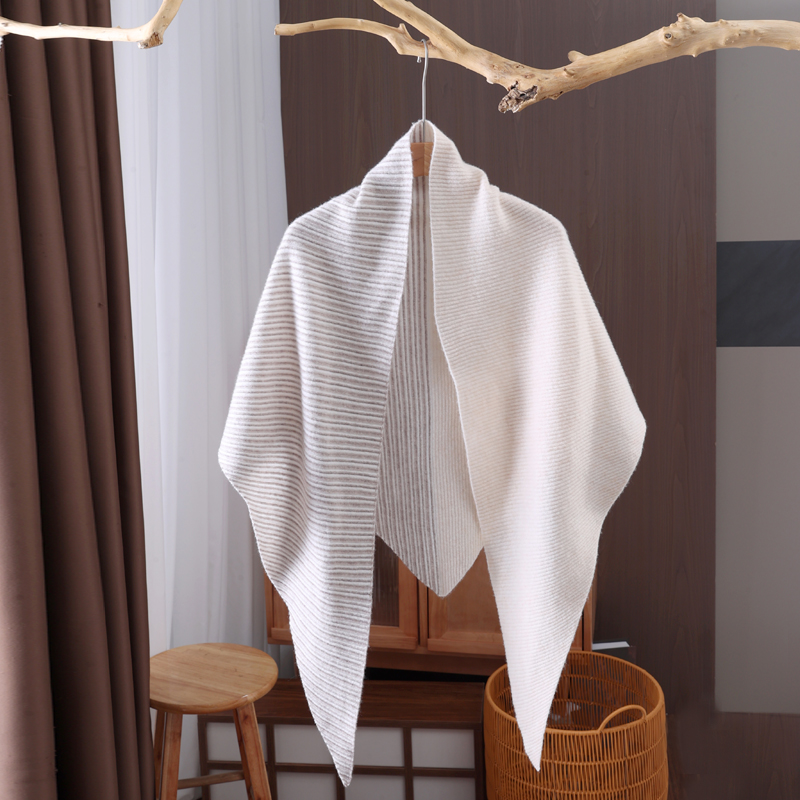 سترة نسائية من الصوف المحبوك ع - مراجعة Wool Scarf Men وسعره