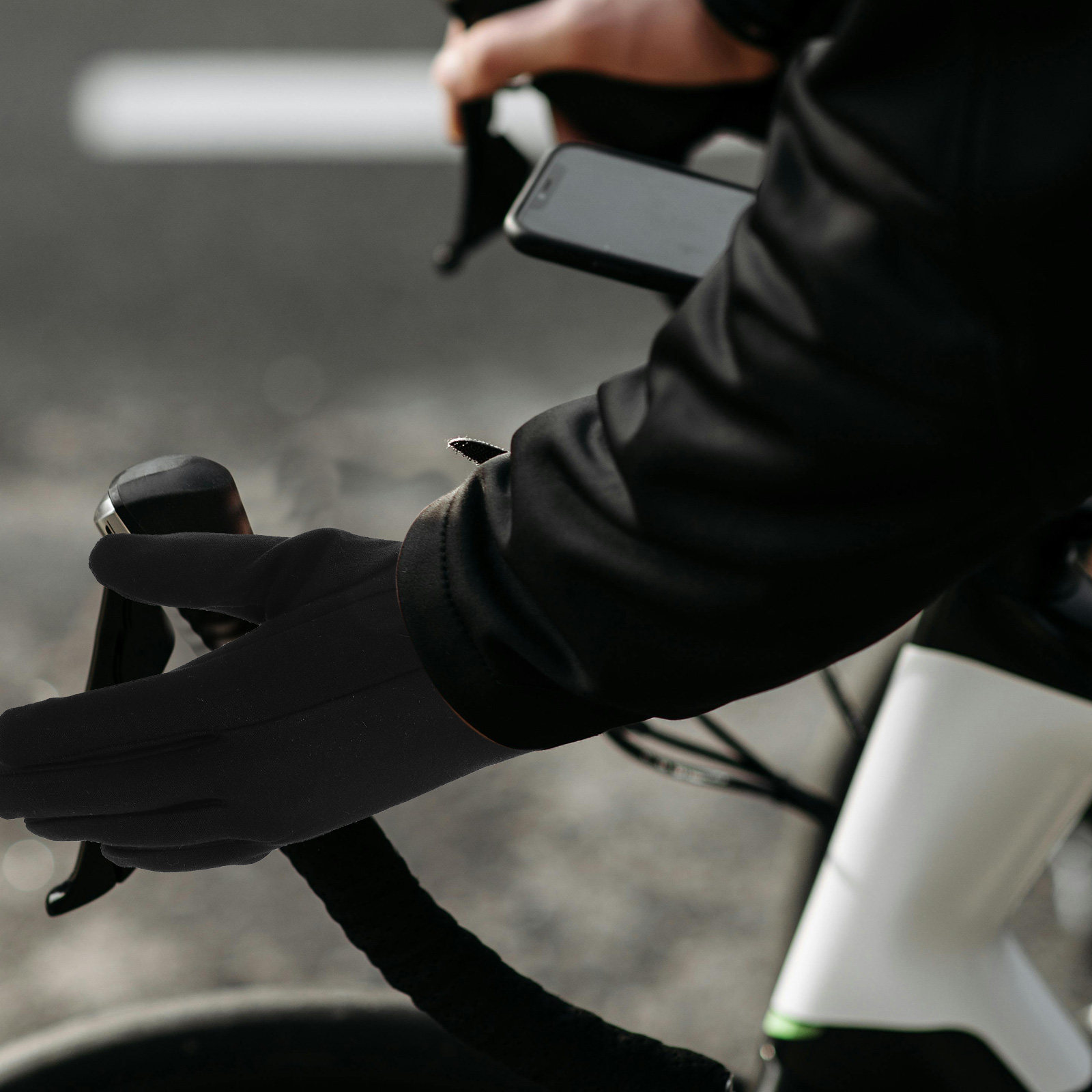 قفازات تزلج نسائية بشاشة لمس س - مراجعة Snow Glove Insulated وسعره